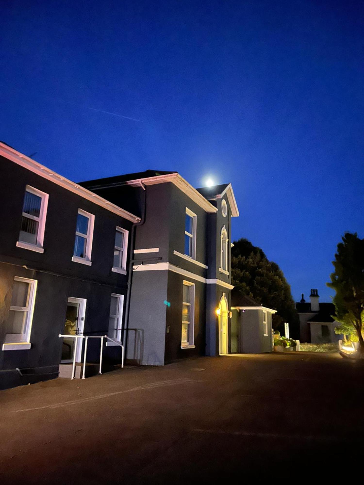 Atlantis Holiday Apartments トーキー エクステリア 写真